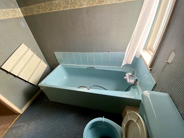 Dukinfield Road bathroom to shower room before