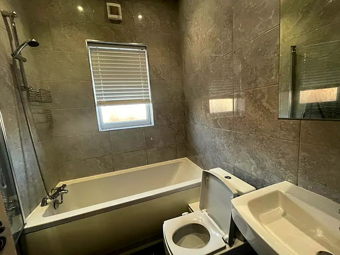 Kelvin Street bathroom after